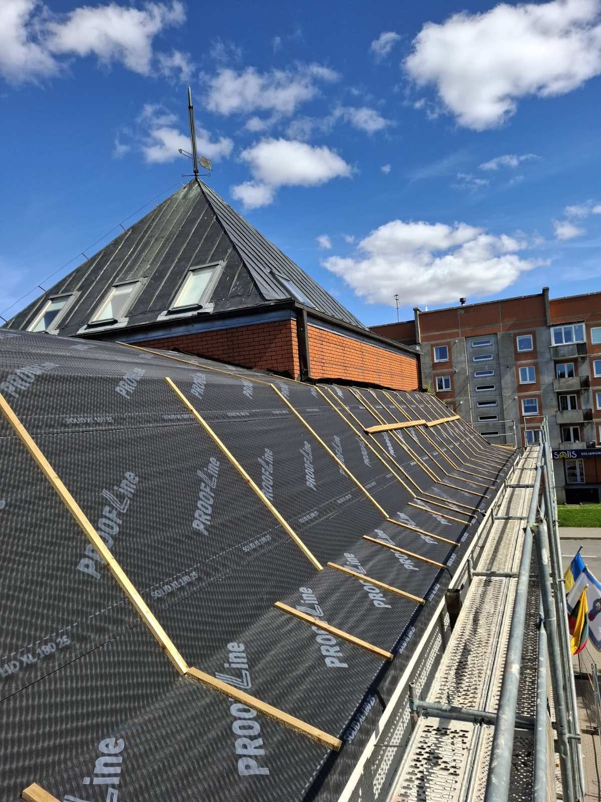 Stogo rekonstrukcija – darbų nuotrauka